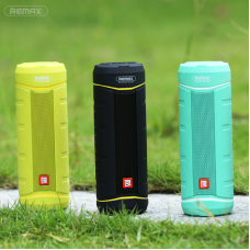 Remax RB-M10 Bluetooth Speaker Comfortable in Outdoor
